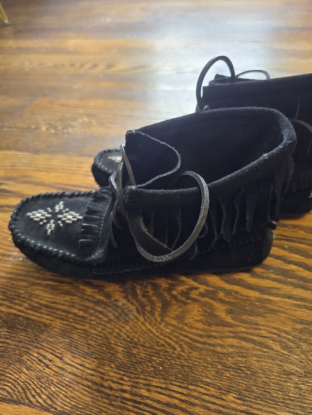 Manitobah Mukluks Harvester Suede Moccasin Boots Black Women’s Size 7⁹ - Picture 5 of 6